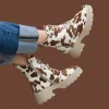 Дамски боти от естествен косъм в бяло и кафяво с нежен принт на удобно ходило-4189