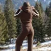 Спортен дамски комплект от фино плетиво в кафяв цвят с качулка и модерен надпис-4813