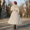 Дълго дамско зимно яке в цвят крем с еко пухена яка и колан-1517